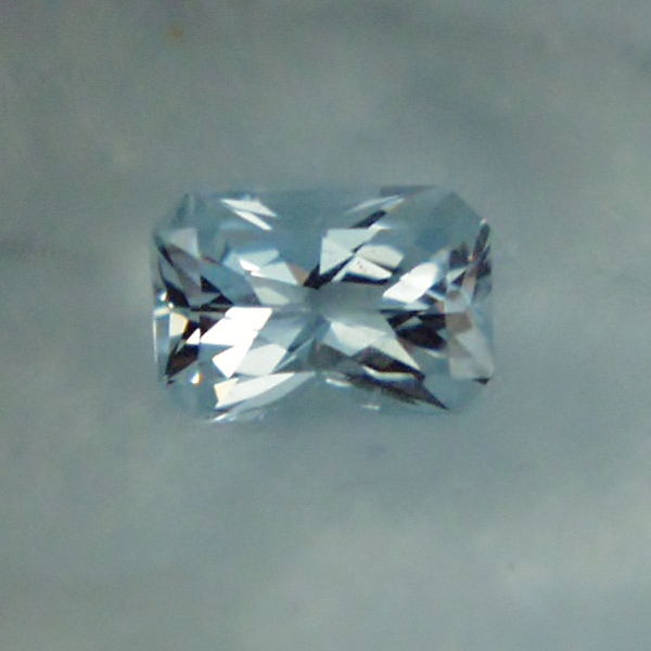 Top Cutting Natural Color Blue Topaz Nigeria 2.29 ct  Litnon.com
