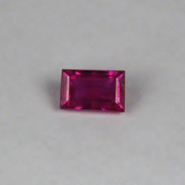 Small Treasure Old Stock Red Burmese Ruby 0.28ct  Litnon.com