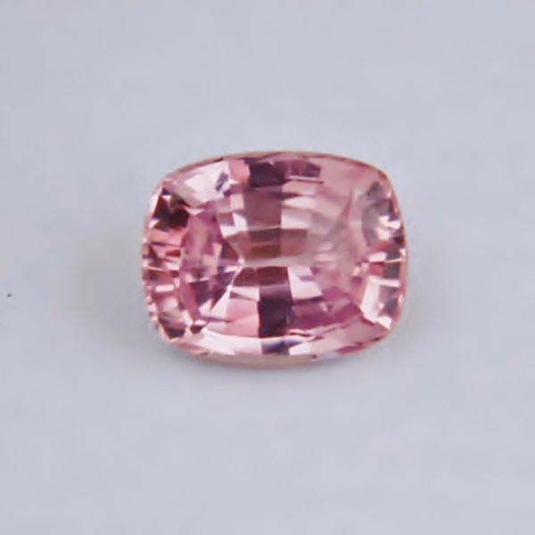 AGL Certifed Unheated Light Peach Pink Color Sapphire Sri Lanka 2.61ct  Litnon.com