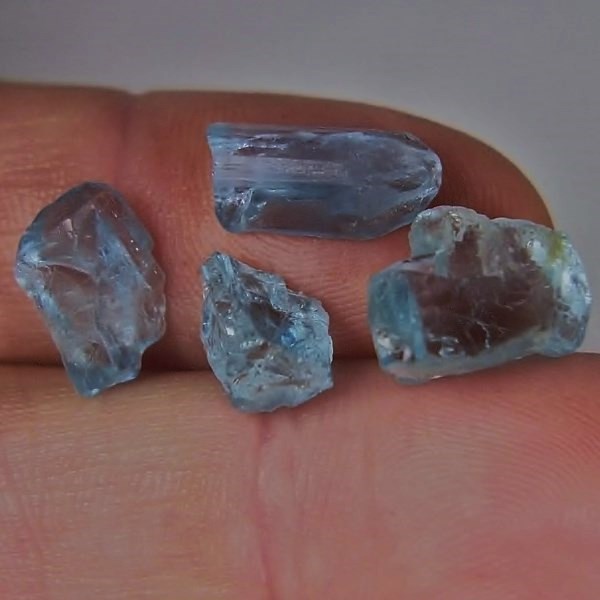 Strong Blue  Aquamarine Facet Rough Nigeria 20.08 ct  Litnon.com