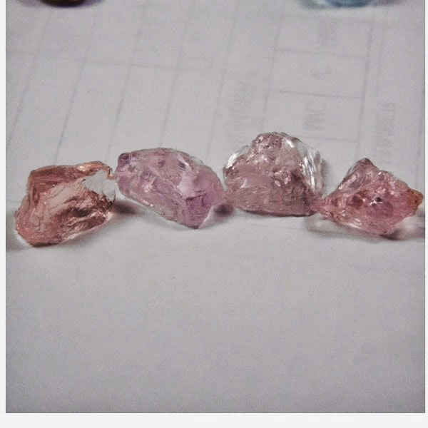Nice Color Morganite Beryl Facet Rough Nigeria 22.69 ct  Litnon.com