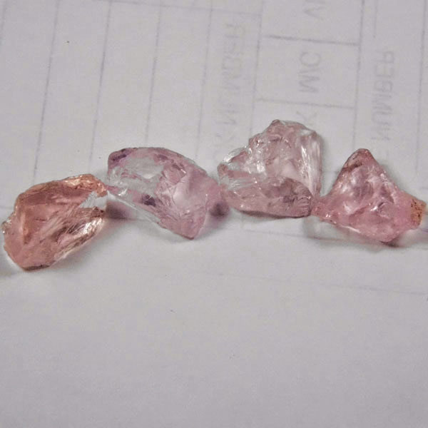 Nice Color Morganite Beryl Facet Rough Nigeria 22.69 ct  Litnon.com