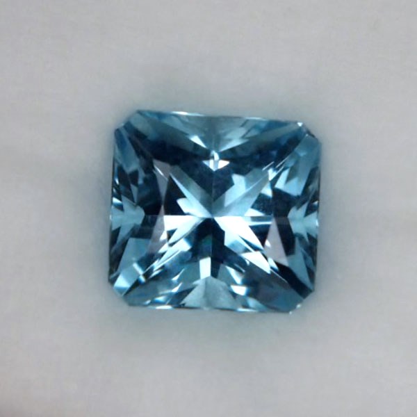 Strong Blue Superior Quality Brazil Aquamarine 6.90 ct  Litnon.com