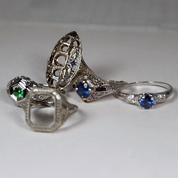 Antique / Vintage Platinum and White Gold Ring Lot  Litnon.com