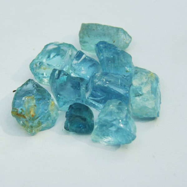 Strong Blue Aquamarine Facet Rough Nigeria 19.9 grams  Litnon.com