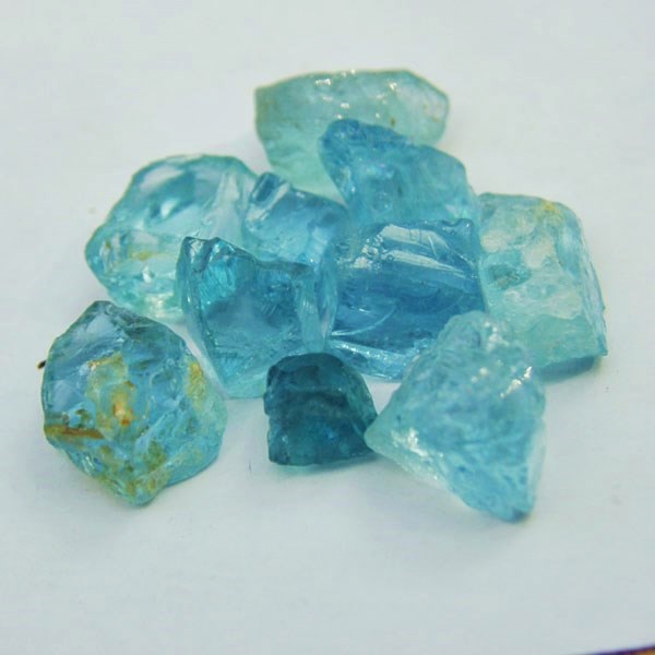 Strong Blue Aquamarine Facet Rough Nigeria 19.9 grams  Litnon.com