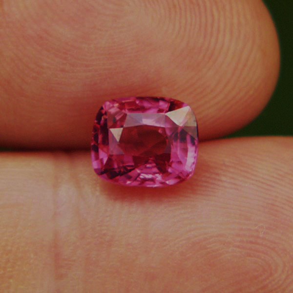  Old Stock Hot Vivid Pink Burmese Spinel 2.55 ct  Litnon.com