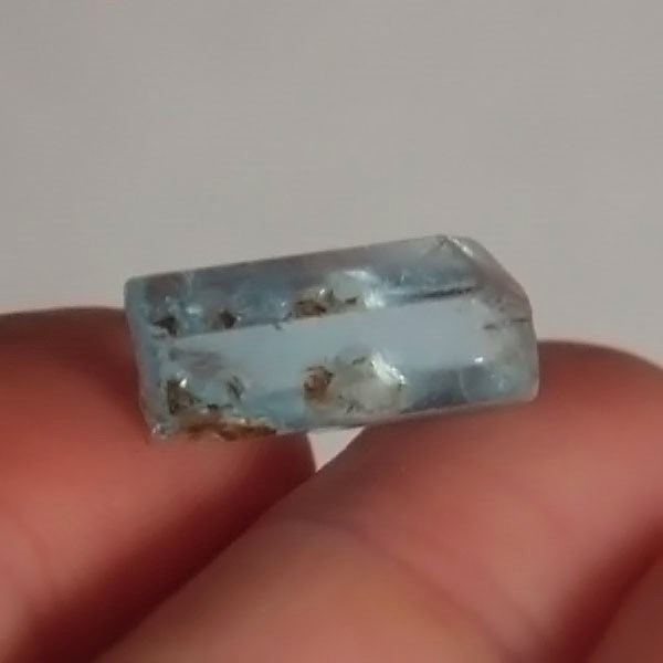 Nice Color Clean Aquamarine Facet Rough Nigeria 8.39 ct  Litnon.com