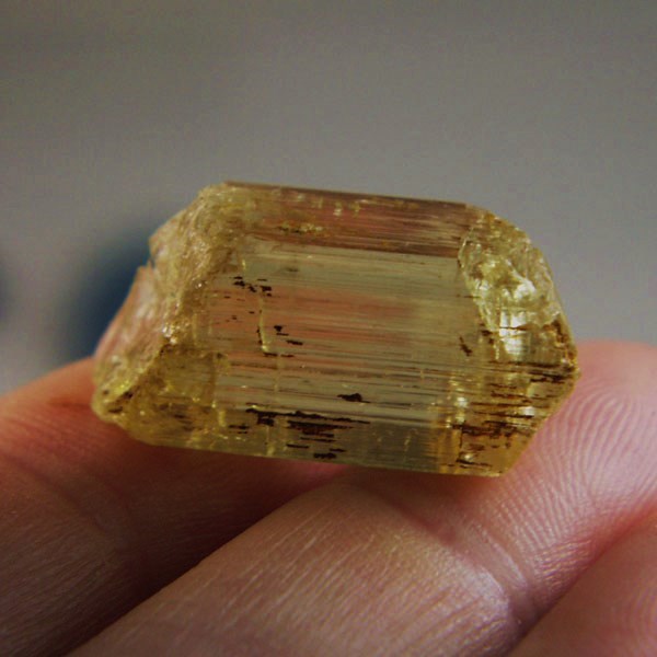 Big and Clean Scapolite / Wernerite Facet Rough Tanzania 33.67 ct  Litnon.com