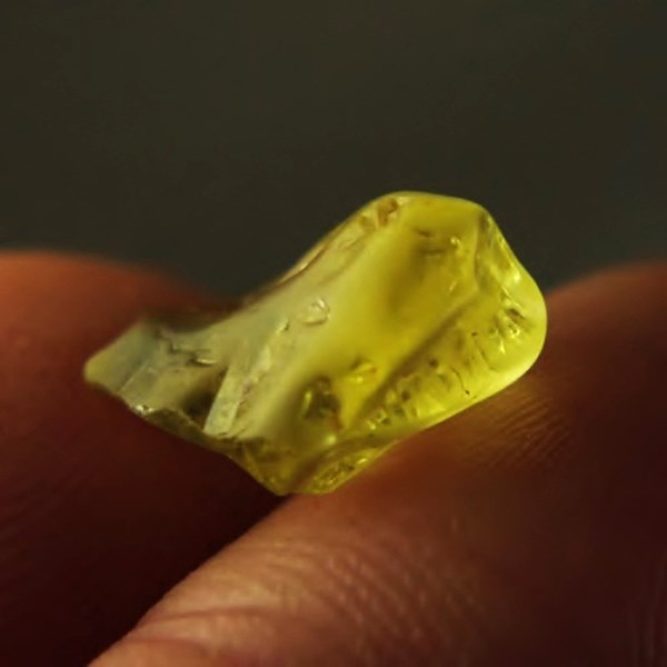 Lemon Yellow Natural Chrysoberyl Facet Rough 6.10 ct  Litnon.com