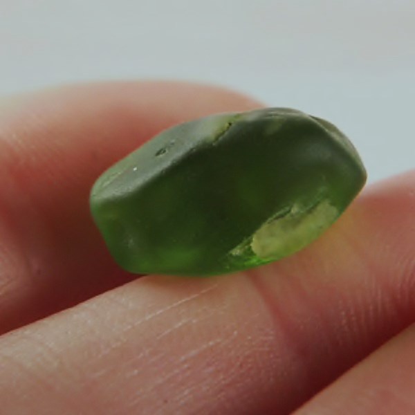 Big Fine Color and Clean Peridot Facet Rough Arizona 20.91ct  Litnon.com
