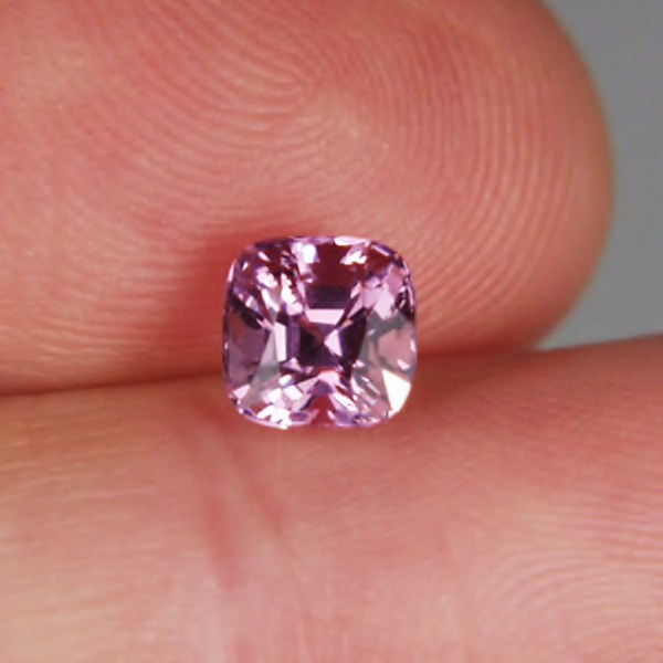  Bright and Clean Natural Pink Burmese Spinel 1.58 ct  Litnon.com