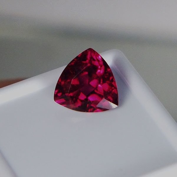 Spectral Red Old Stock RubeliteTourmaline Brazil 3.47ct  Litnon.com