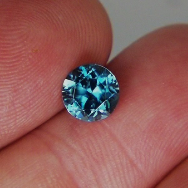  Bright and Rich Color Blue Zircon Cambodia 2.02ct  Litnon.com