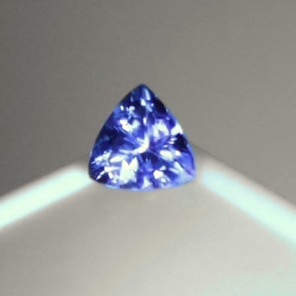 Color and Quality Trillion Cut Blue Tanzanite 1.35 ct  Litnon.com