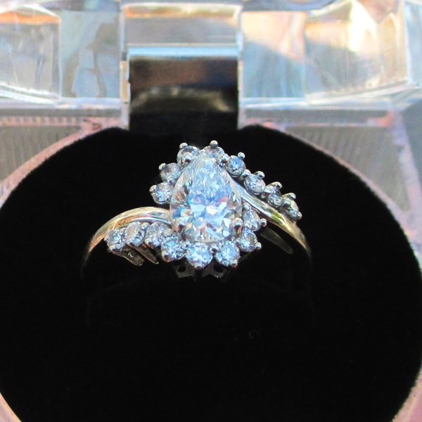 Quality and Exceptional Value Ladies 14 kt Diamond Ring 1.48 ct tw  Litnon.com