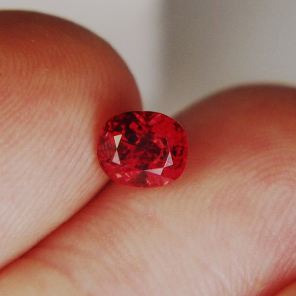  Special Color Bright Red Natural Spinel Tanzania  Litnon.com