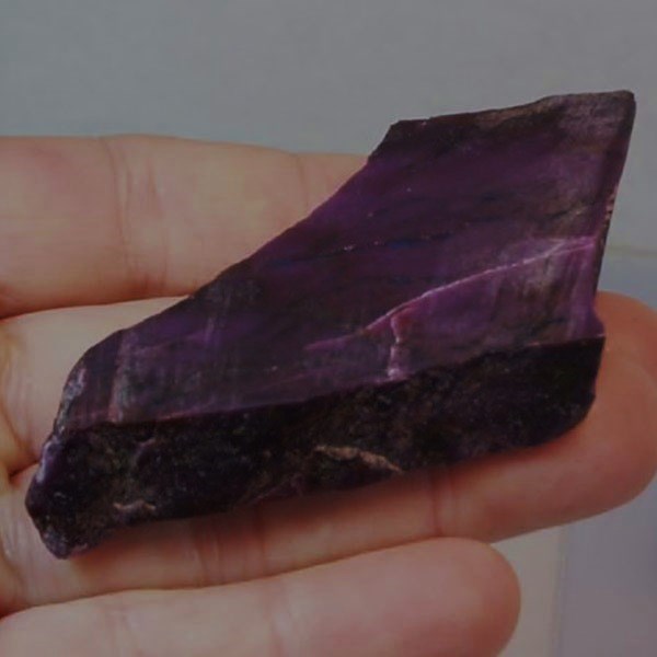 Rare Natural Rich Plum Color Sugilite Cabbing Rough 10 gr.  Litnon.com