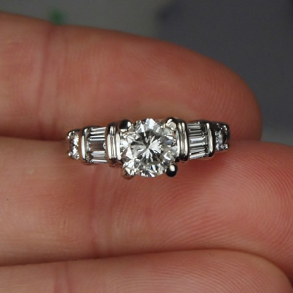 Estate Ladies 18 KT White Gold Diamond Ring 1.33 ct Center 1.88 ct tw  Litnon.com