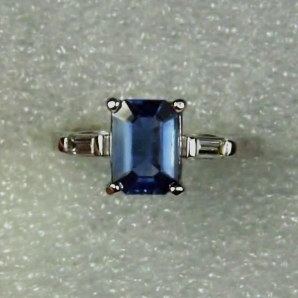Natural Sapphire and Diamond 14 kt Ring 1.95 ct  Litnon.com