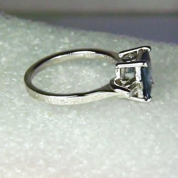 Natural Sapphire and Diamond 14 kt Ring 1.95 ct  Litnon.com