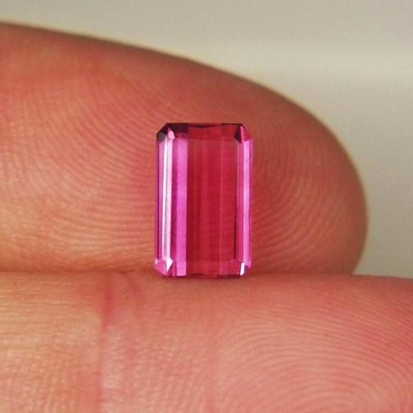 Bright Old Stock Hot Pink Tourmaline Brazil 2.08 ct GLI  Litnon.com