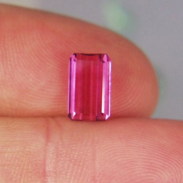 Bright Old Stock Hot Pink Tourmaline Brazil 2.08 ct GLI  Litnon.com