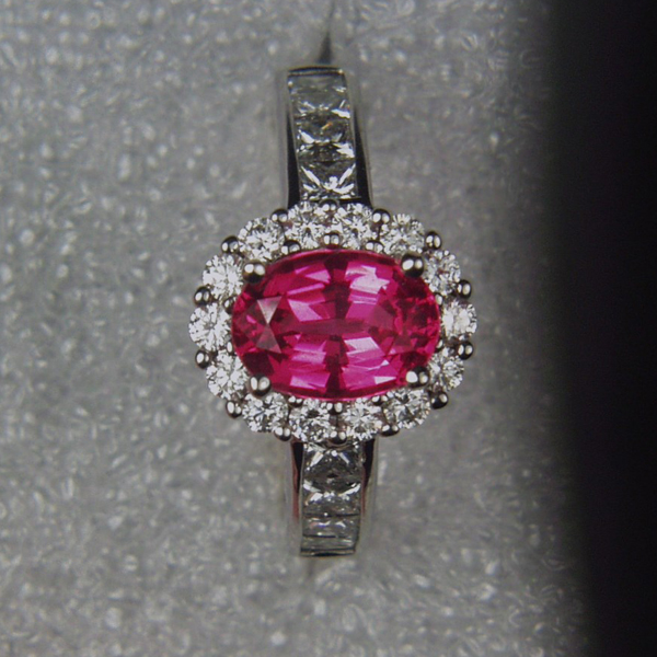 Special Quality Mahenge Spinel 18kt Diamond Ring GL Litnon.com