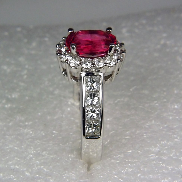 Special Quality Mahenge Spinel 18kt Diamond Ring GL Litnon.com