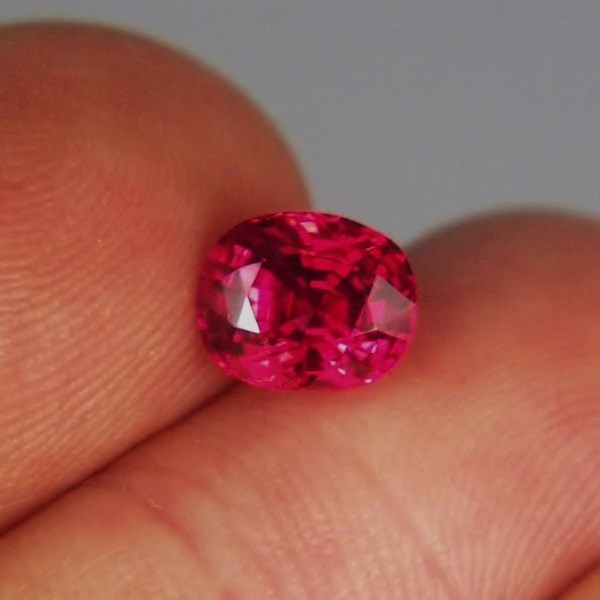 Quality X-tra Fine Red Burmese Spinel 2.06 ct  Litnon.com