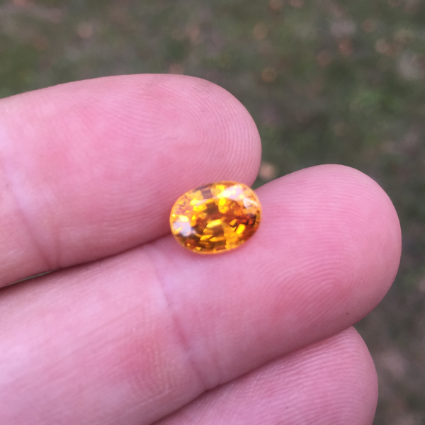 Fine Color Rich Golden Yellow Sapphire Sri Lanka 2.47 ct  Litnon.com