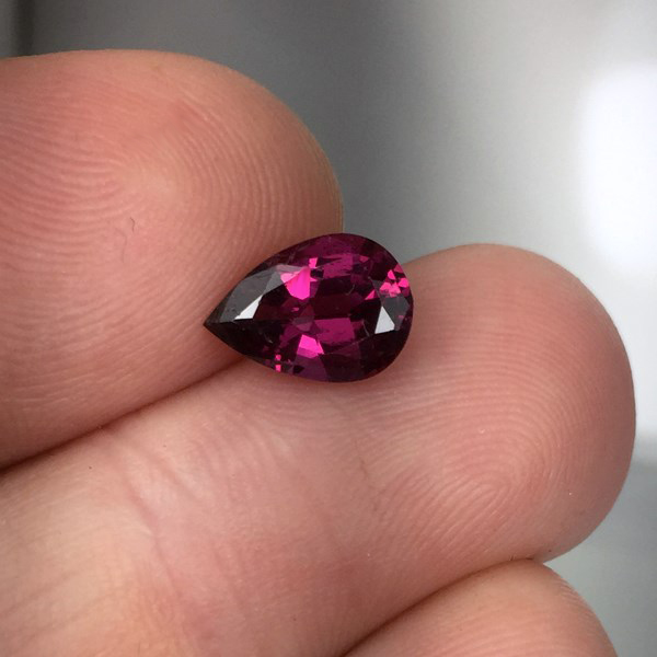 Purple Pink Orissa Rhodolite Garnet 2.21 ct  Litnon.com