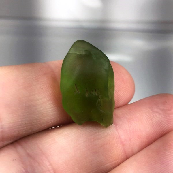 Big Fine Color and Clean Peridot Facet Rough Arizona 24.34 ct  Litnon.com
