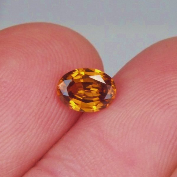  Natural Amber Orange Zircon Tanzania 1.29 ct  Litnon.com