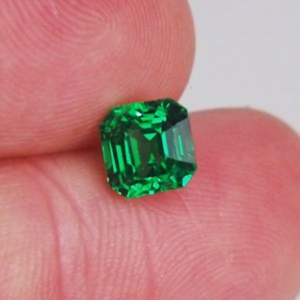 Quality Ideal Color Chrome Green Tsavorite Kenya 2.32 ct  Litnon.com