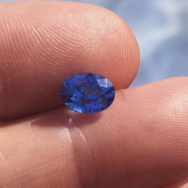 Bright and Pretty Fine Color Ceylon Blue Sapphire 2.26 ct  Litnon.com