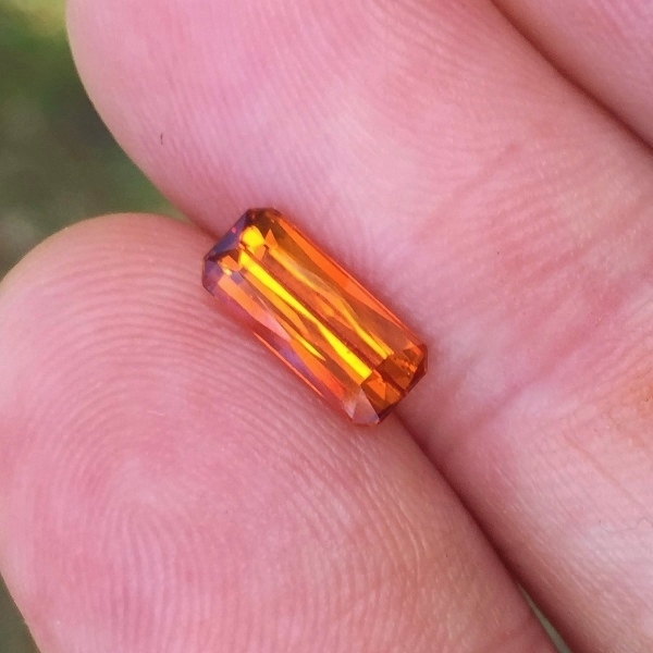 Classic Color Natural Spessartite Garnet 1.73 ct GL Litnon.com