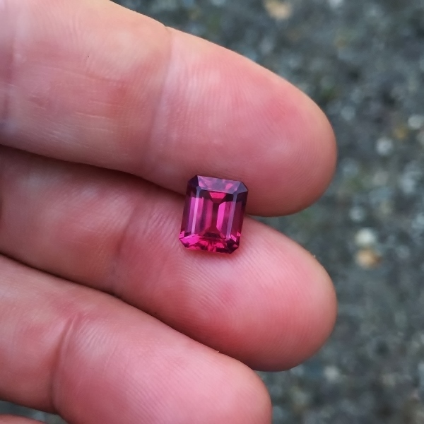 Color Pink - Red Rubelite Tourmaline Nigeria 2.84 ct  Litnon.com
