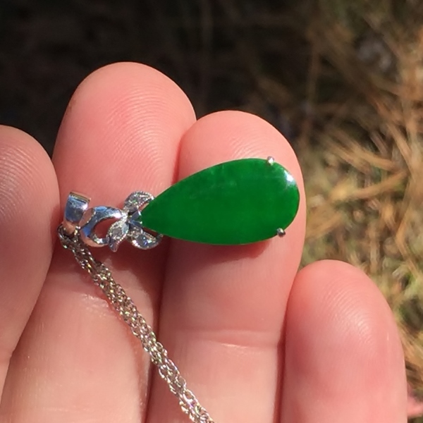  Natural Gem Grade Imperial Jadeite 18kt Pendant  Litnon.com
