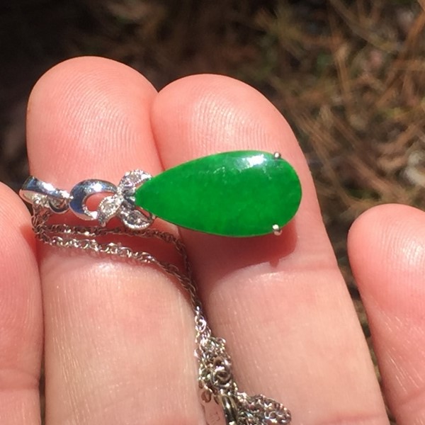  Natural Gem Grade Imperial Jadeite 18kt Pendant  Litnon.com