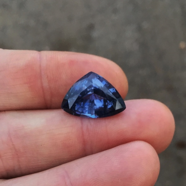 Huge Color Shift Blue - Purple Spinel Sri Lanka 13.02 ct  Litnon.com