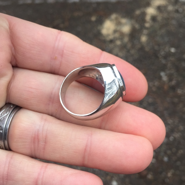 Quality Natural Australian Black Opal 18 kt Ring GL Litnon.com