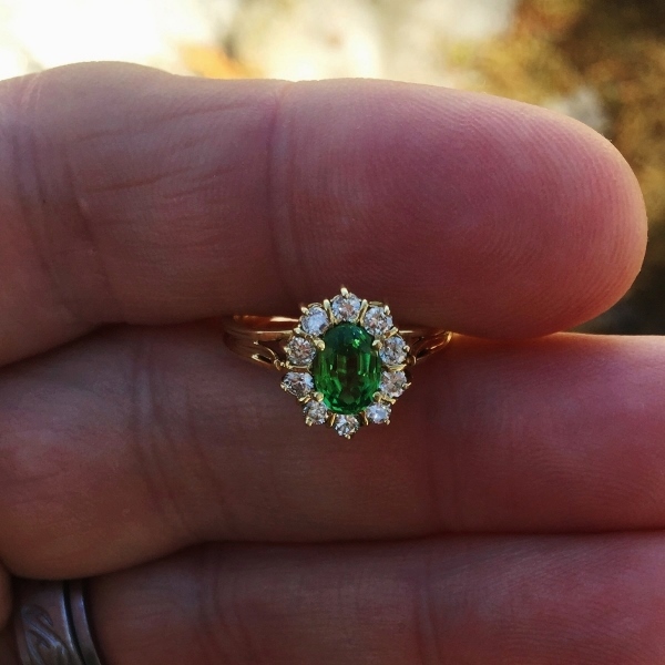 Natural Tsavorite Garnet and Diamond 14 kt Ring  Litnon.com