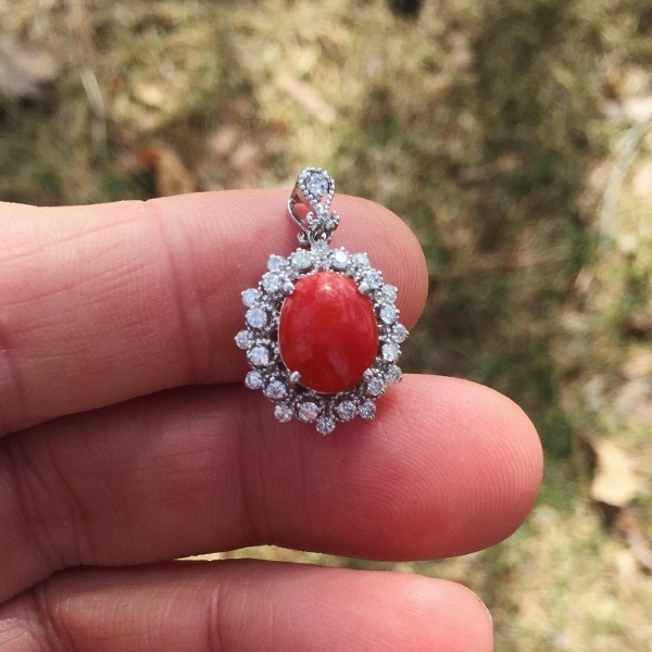 Vintage Sardinian Ox Blood Coral and Diamond Pendant 14kt White Gold  Litnon.com