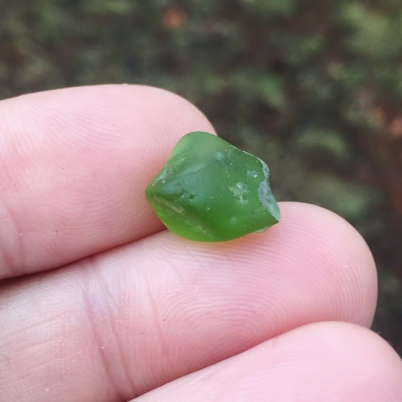 Fine Color and Clean Peridot Facet Rough Arizona 11.53 ct  Litnon.com