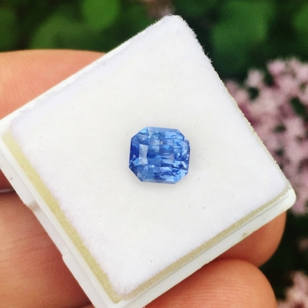 Unheated Natural Bright Blue Ceylon Sapphire 2.05 ct  Litnon.com