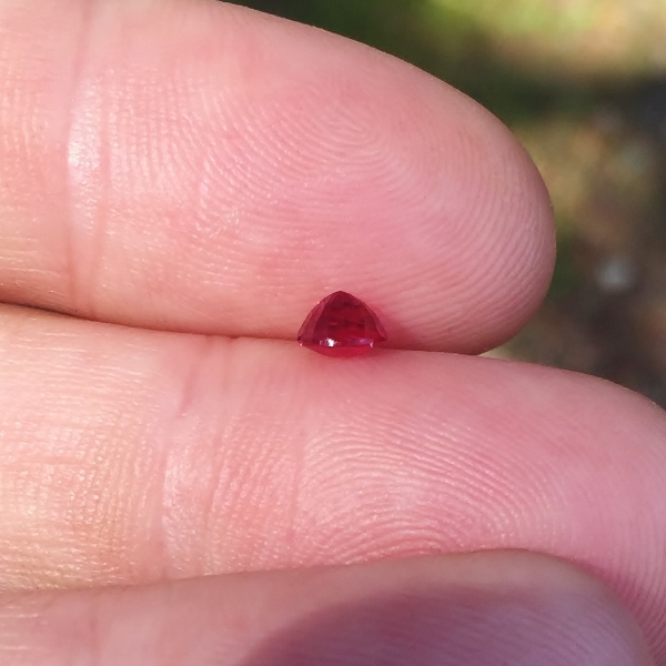 Bright Untreated Natural Burmese Ruby 0.68 ct  Litnon.com