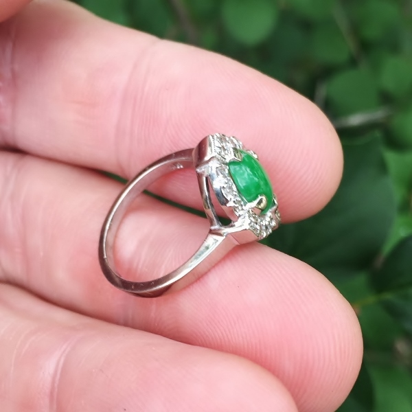 Vintage Green Jadeite Palladium Diamond Ring GL Litnon.com