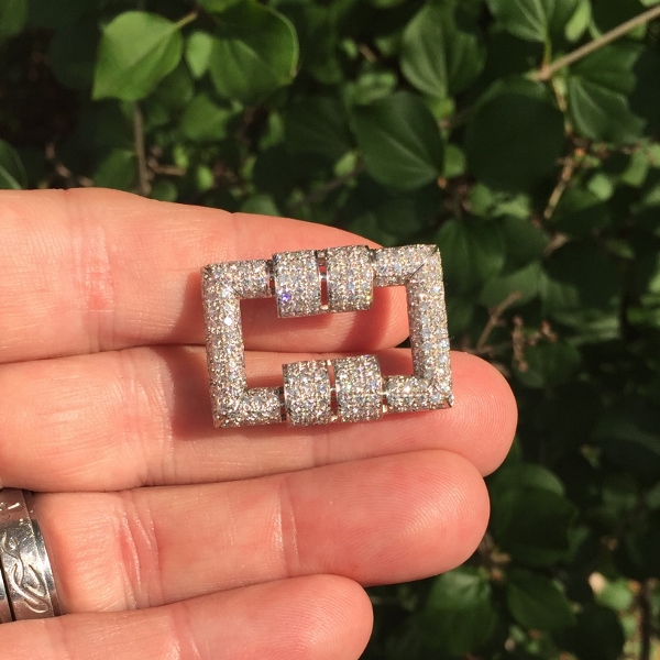 Vintage 14 karat White Gold Diamond Brooch 2.50 carats  Litnon.com