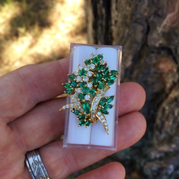 Fine Quality Vintage 18 kt Emerald and Diamond Pendant  Litnon.com